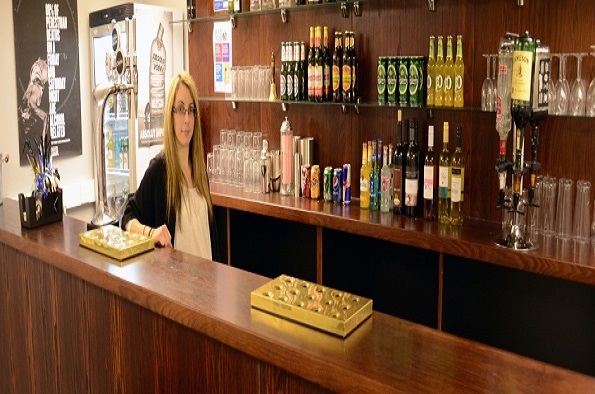 Bar