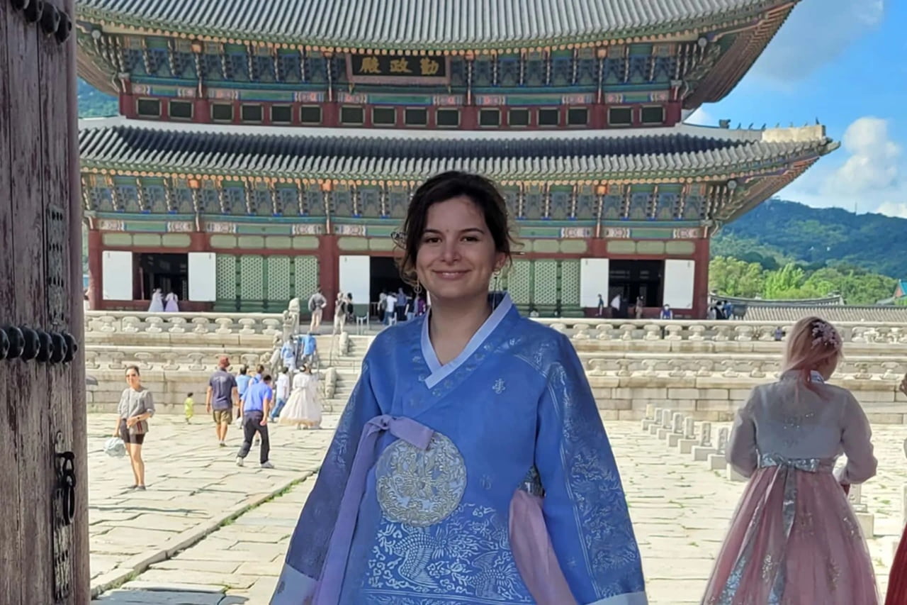 Student in Korea on global opportunity experience