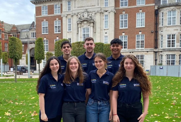 Students part of the SolarChiller team