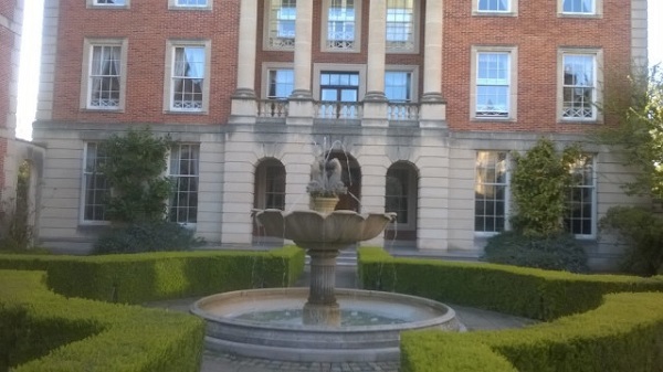 Harris Manchester College, which I have always described as ‘chocolate box’. It’s one of the smaller colleges. Author’s own photograph, 04/05/2016.