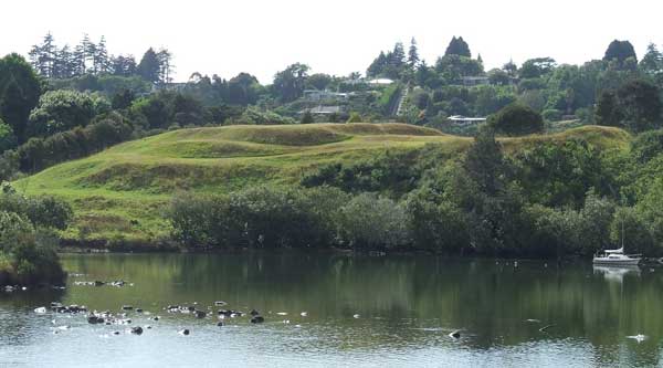 Kororipo pā, home of the Maori Ngāpuhi chief, Hongi Kika who allowed British settlement on the lower land under his control.