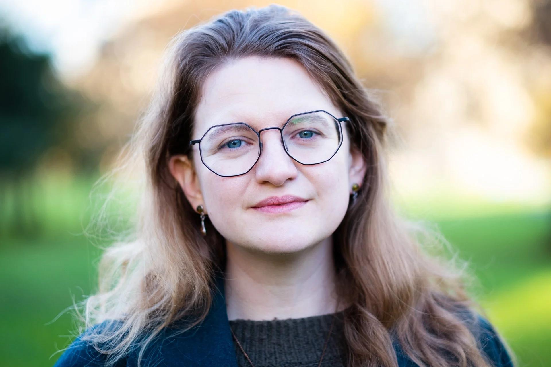 Manilla Press to publish Lauren Mooney’s debut novel, Service