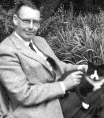 Emeritus Professor Kenneth Allott
