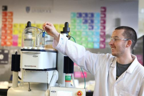 Chemistry student in lab