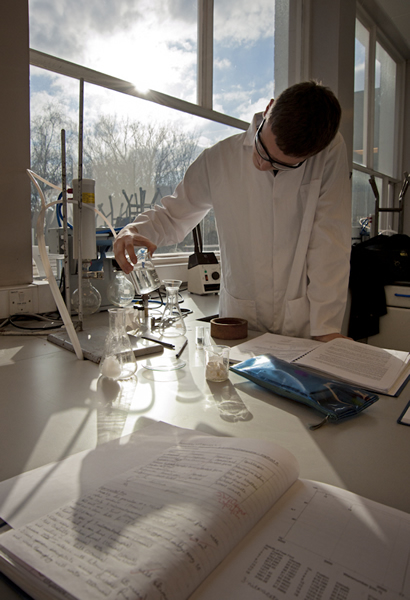 Year 1 student in the undergraduate laboratory