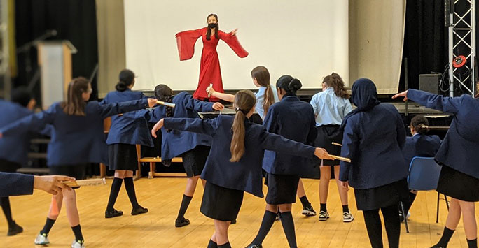 Chinese dance workshop with Yuqiao Cai 