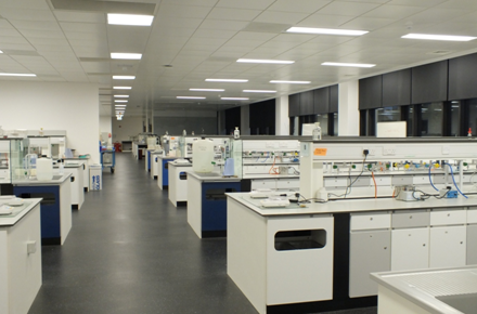 General Chemistry Laboratory - Central Teaching Hub at the University of Liverpool