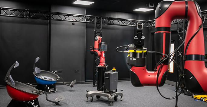 Robotic arms in the Digital Innovation Facility