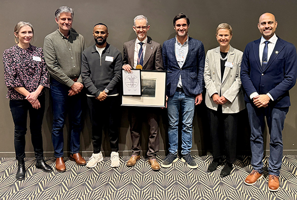 Michael Jenkinson receiving Vilhelm Magnus Medal