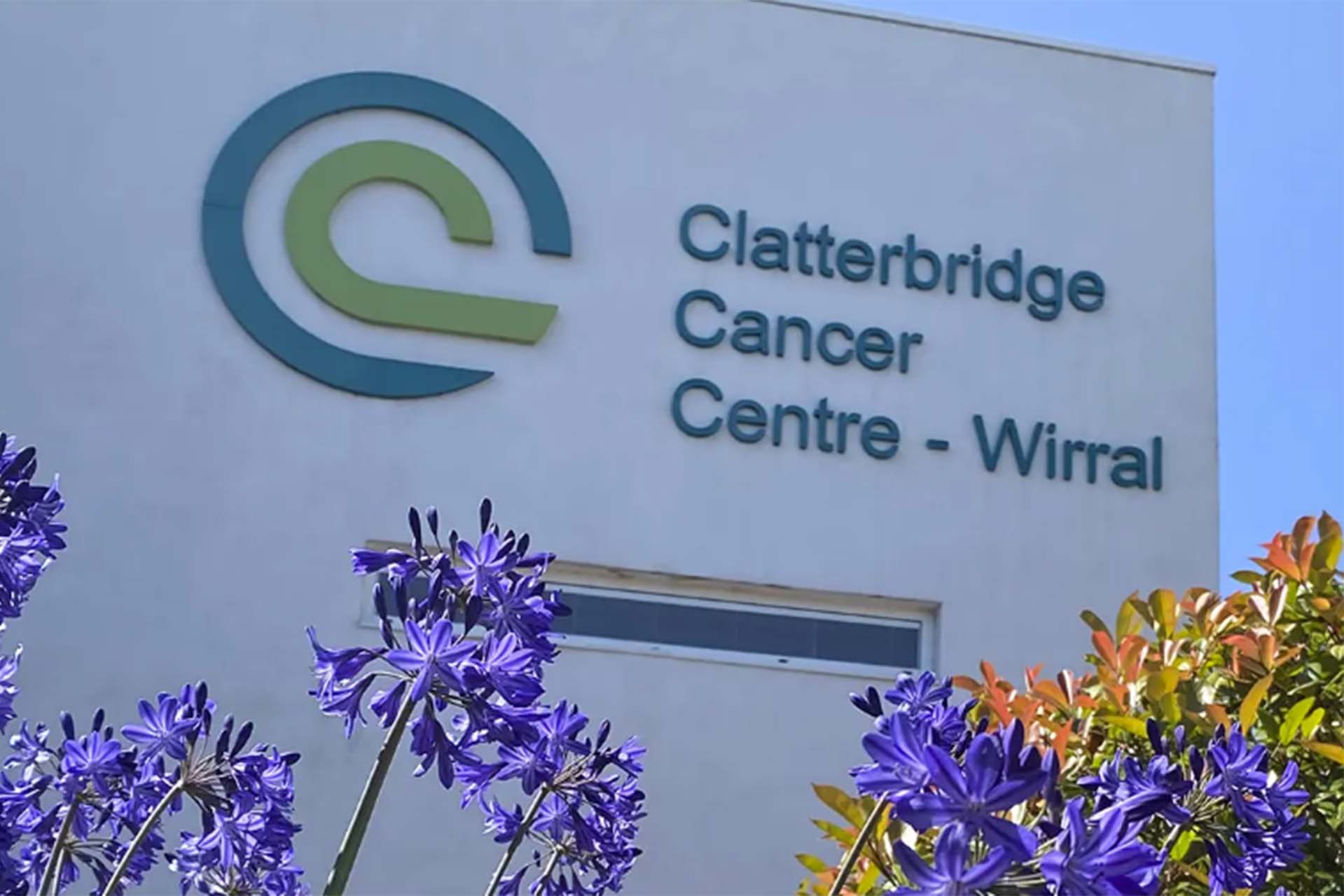 Image of the welcome sign outside the Clatterbridge Wirral centre