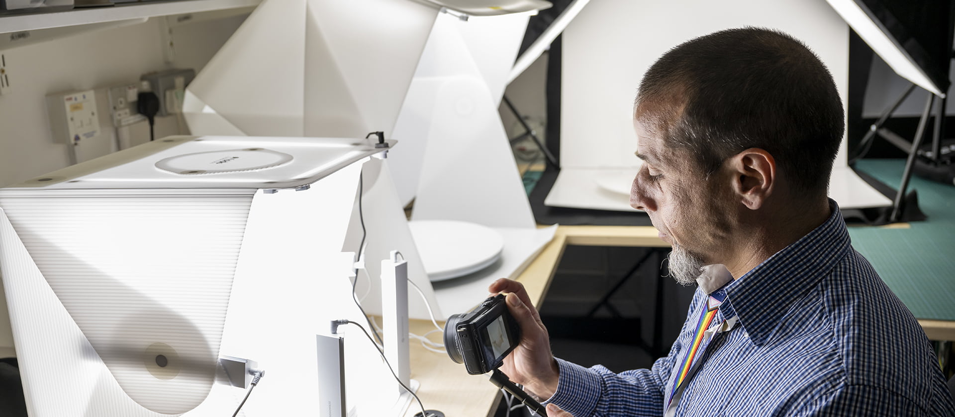 Researcher using photogrammetry in lab