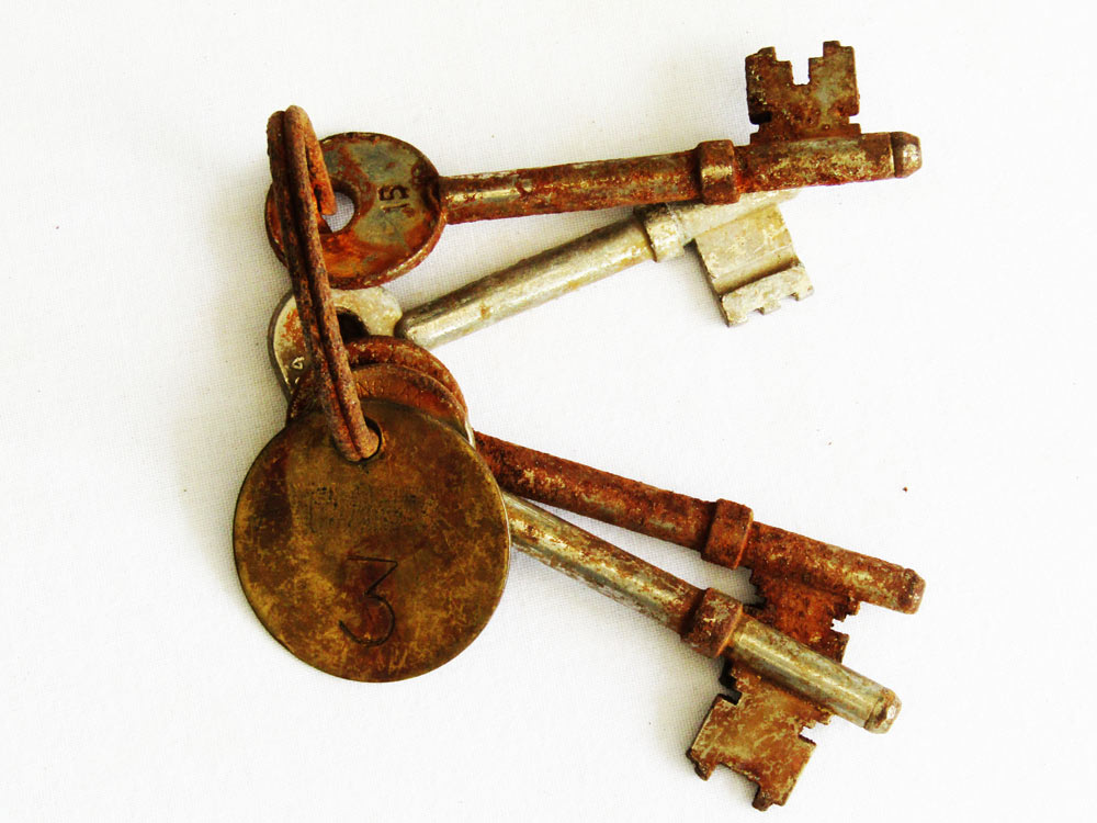 Gaol keys