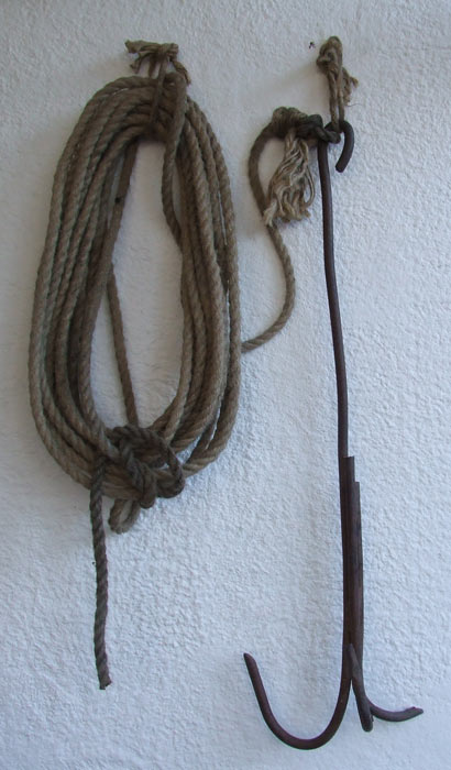 Grappling hook and rope