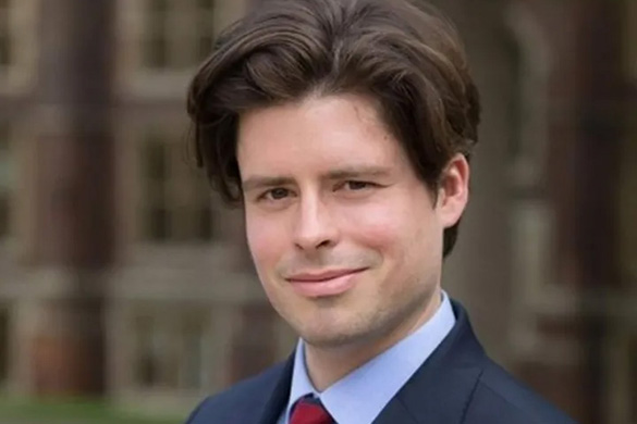 Staff profile photograph of Maciej Padamczyk