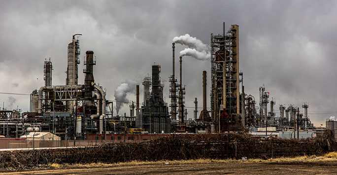 Climate Crisis Pollution photo by Patrick Hendry 684x355
