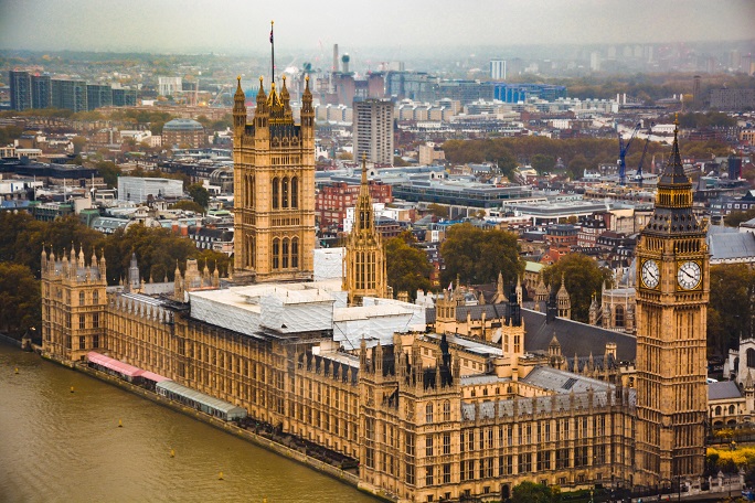 Parliament Building by Paul Silvan on UnSplash