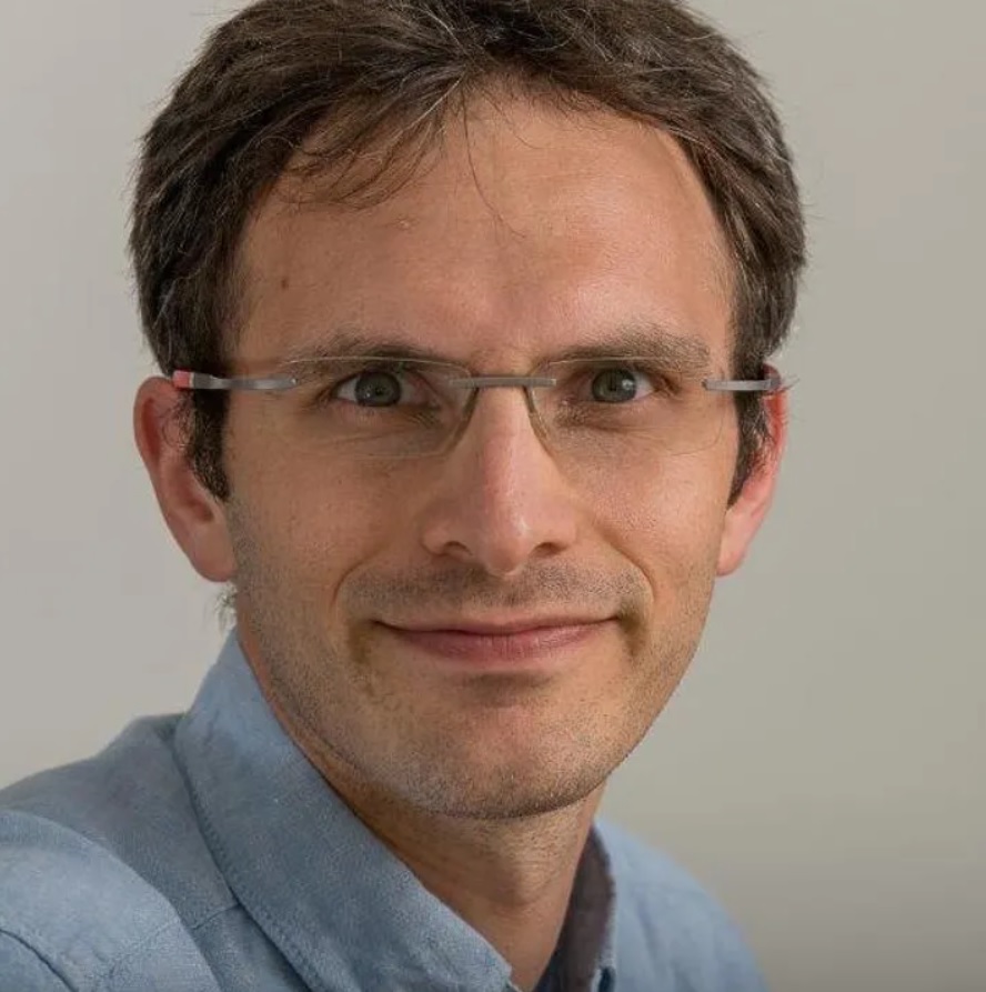 Headshot of Professor David Lissauer