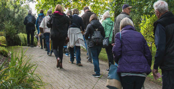 people on a walking tour of Ness Gardens