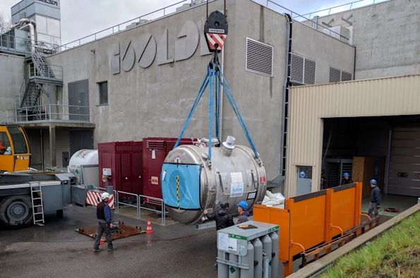 The ISS superconducting magnet being installed in the ISOLDE experimental hall during March 2017.