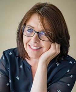 Dr Annette Bramley