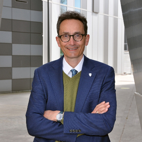 A photograph of Professor Thomas Solomon