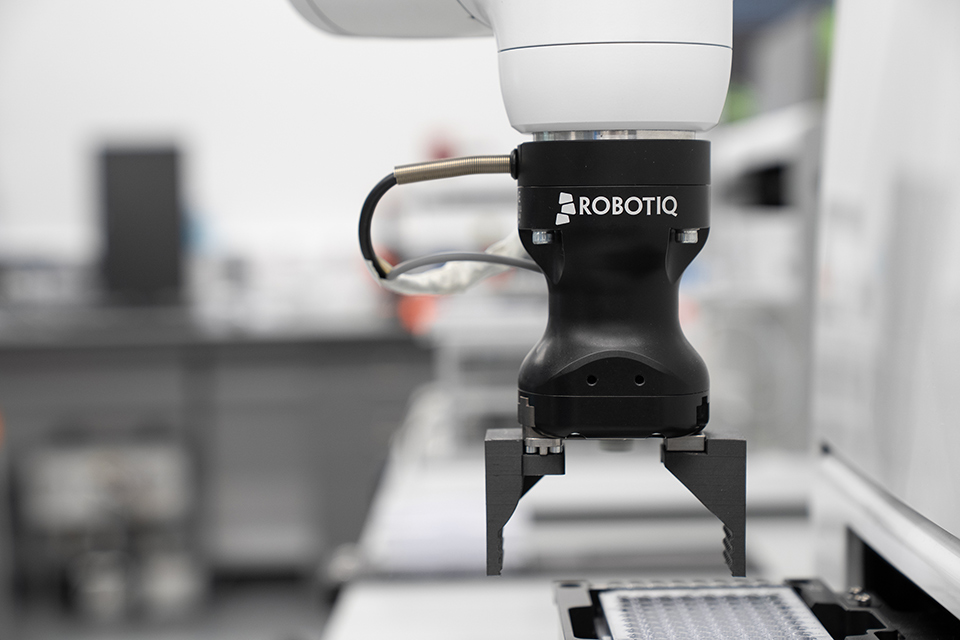 Close up photograph of a piece of equipment at the AIchemy hub