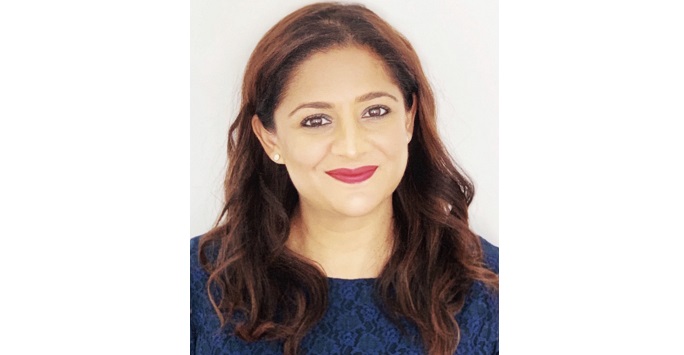 Dr Saneeya Qureshi profile