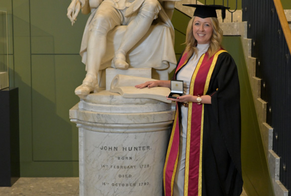 Dr Caroline McCarthy with the Charles Tomes Lecturer 2025 medal
