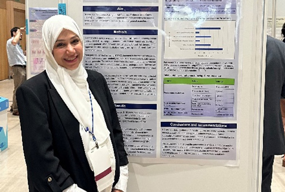 Fatimah Alyousif presenting her research