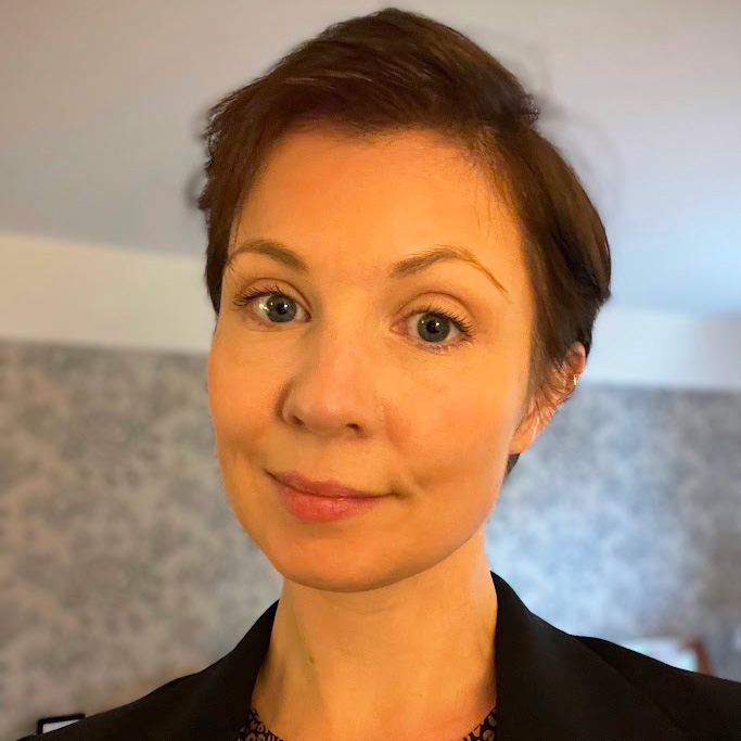 Headshot photo of Anna Slater