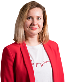 Elena Okaemova 
