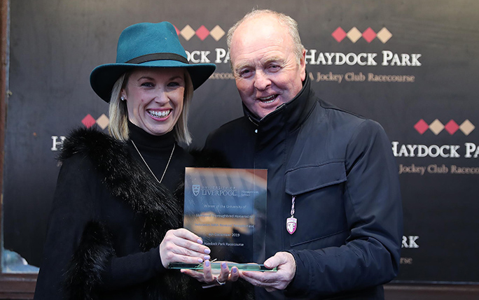 Fiona Dowling presenting the race trophy to Jonjo O'Neill