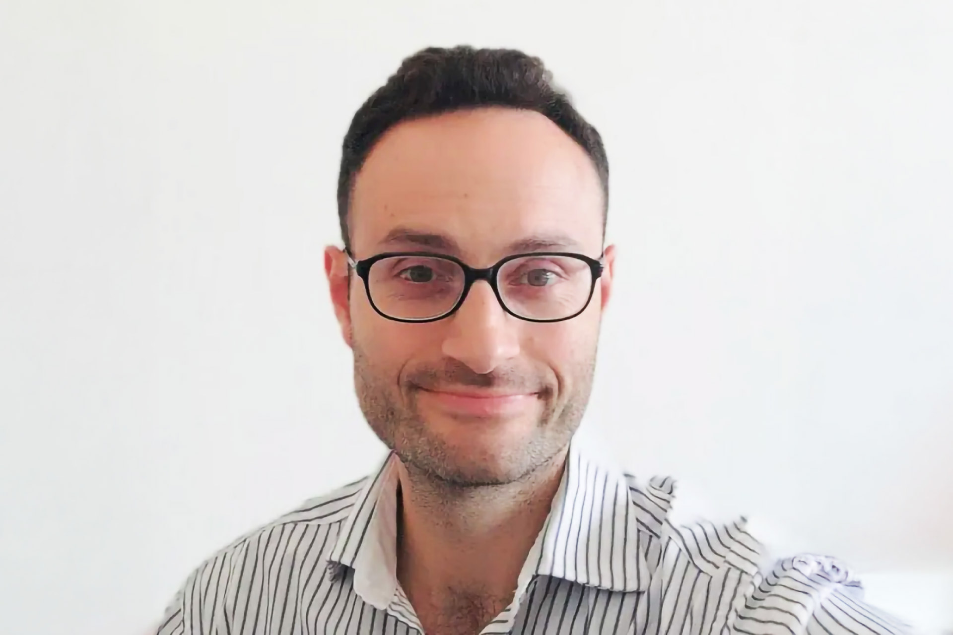 Headshot of Davide Avino