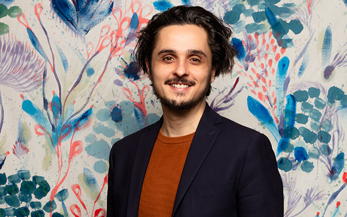 MBA student, Thomas Simoes