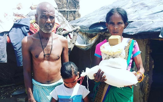 Food supplies for migrant worker families