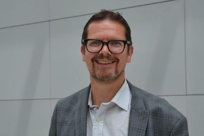 Profile photograph of Jonathan Potter