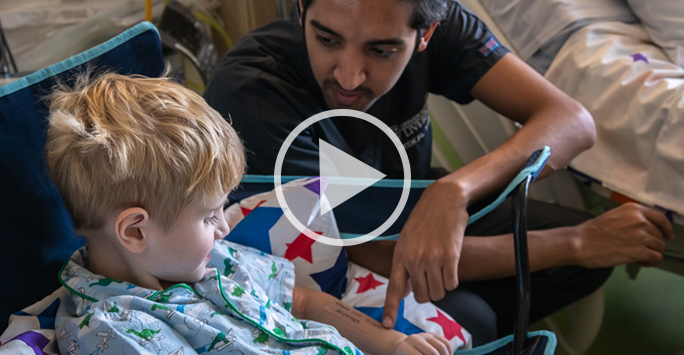 Student at Alder hey with patient