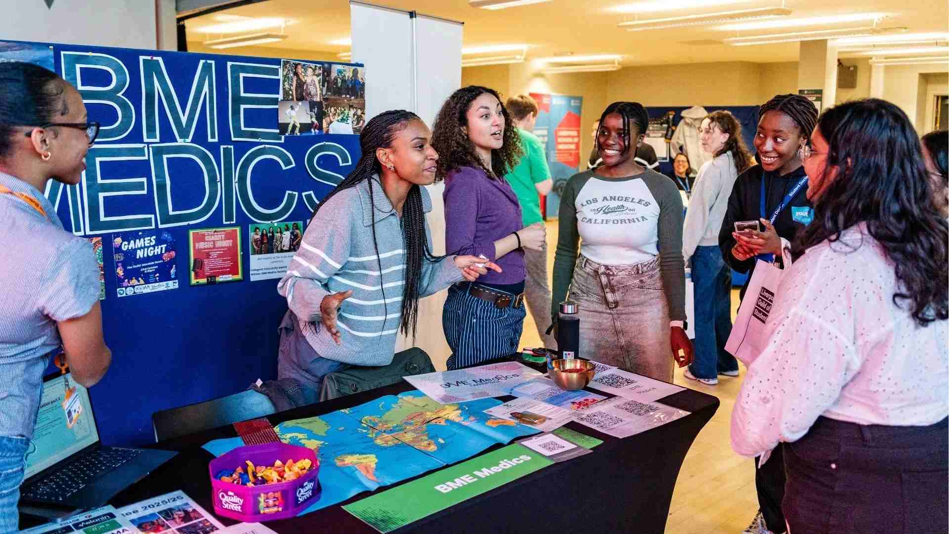 Year 1 students chatting with society reps at the Medical Societies Fair
