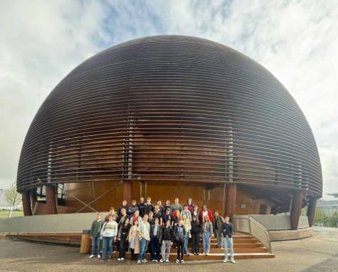 sps UG students together ar CERN