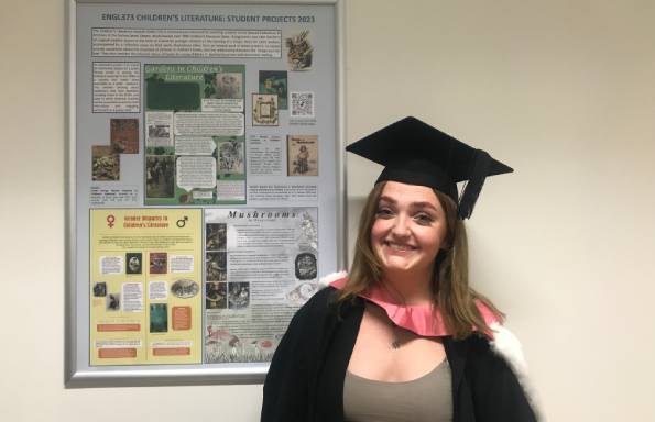 Photo of English Literature graduate Maddie Cooper