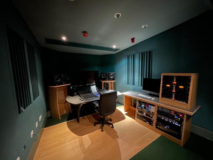 Mixing and Mastering Studio