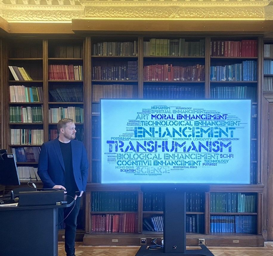 Liam Shore presenting