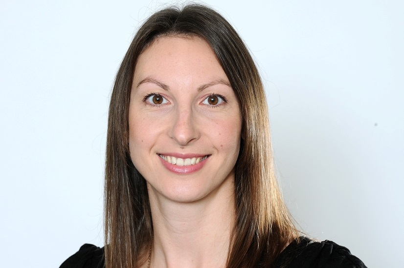 Image of female with shoulder length brown hair