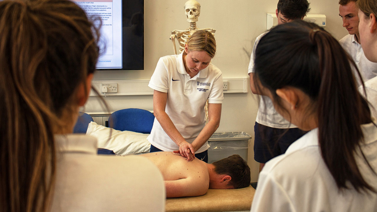 Physiotherapy BSc (Hons) - Undergraduate Courses - University of Liverpool