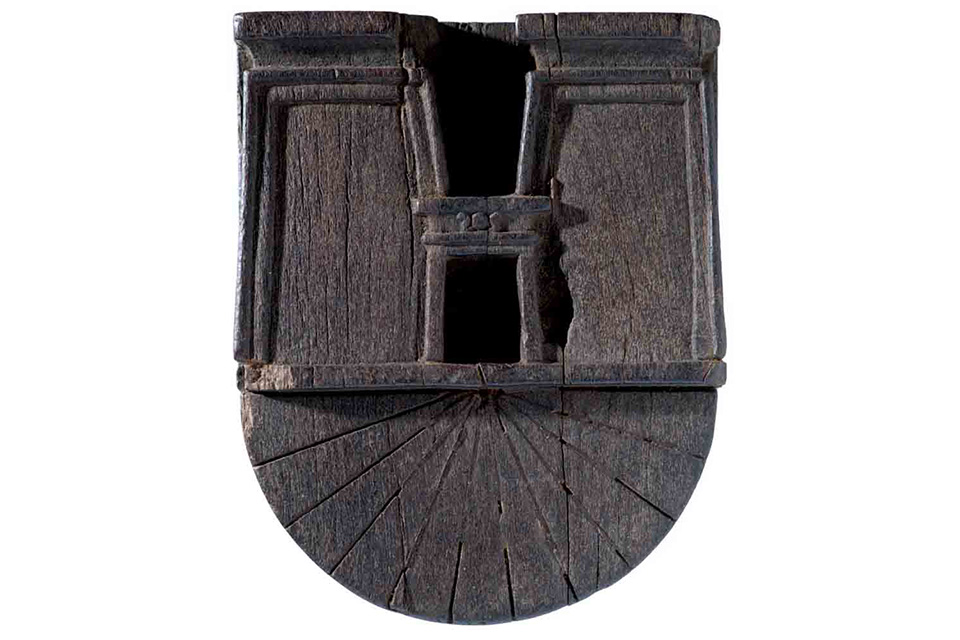 Wooden artefact
