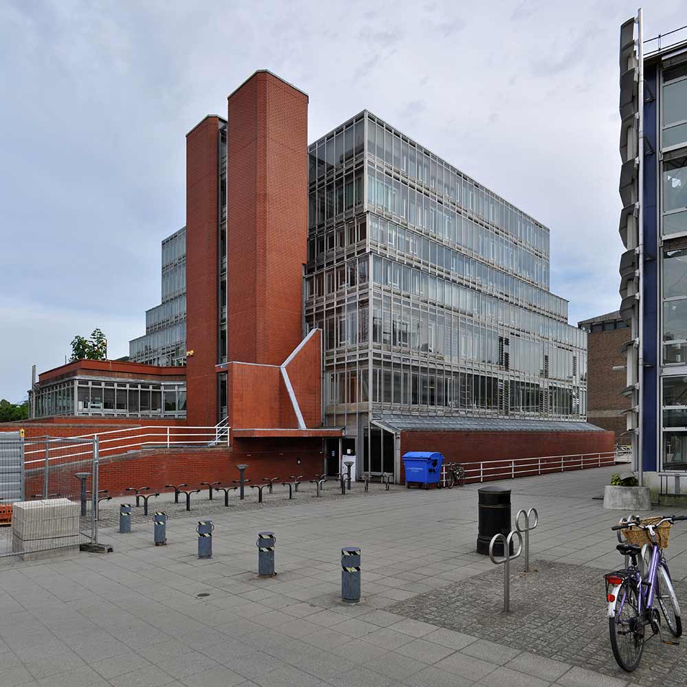 Cambridge University Histroy Library. Image by seier+seier (CC BY 2.0)
