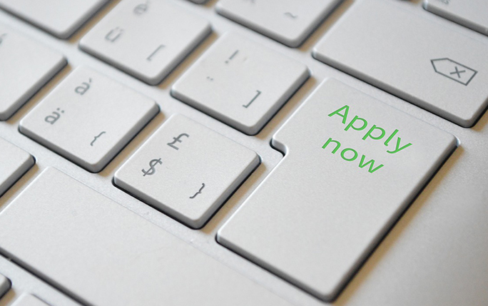 keyboard with apply now button
