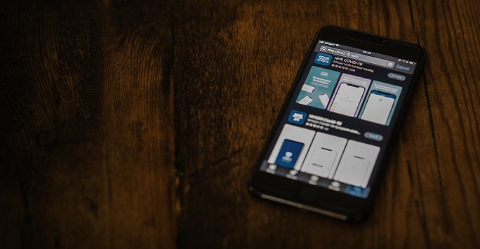 Covid NHS App by Annie Spratt on Unsplash.