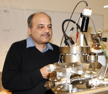 Dr Vin Dhanak