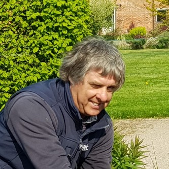 Warwick, Gardener at Ness